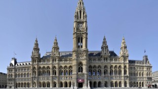 Frontseite des Wiener Rathauses