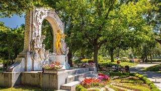 Golden Johann Strauss monument