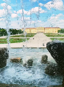 Wasserfall, im Hintergrund das Schloss Schnbrunn