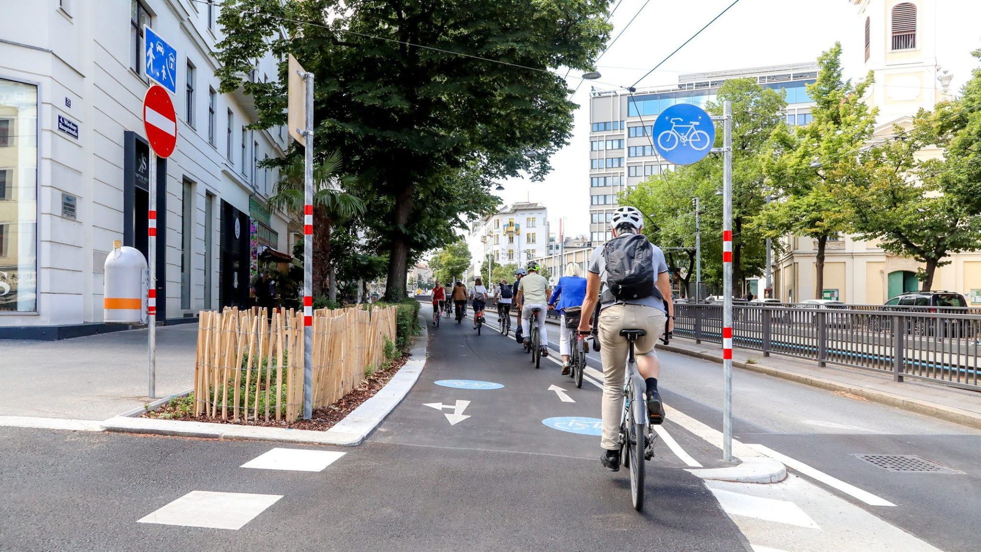 2-Richtungsradweg auf der Wiedner Hauptstraße