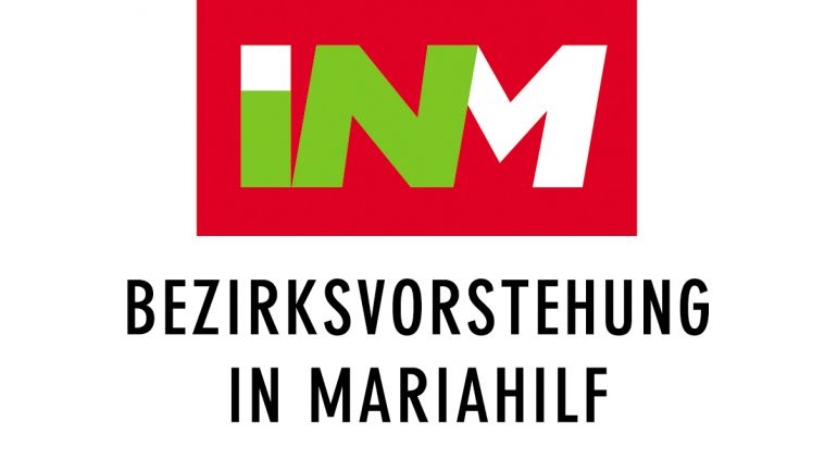 Das Mariahilfer Logo mit dem Schriftzug "Bezirksvorstehung in Mariahilf" in grün und weiß auf rotem Hintergrund