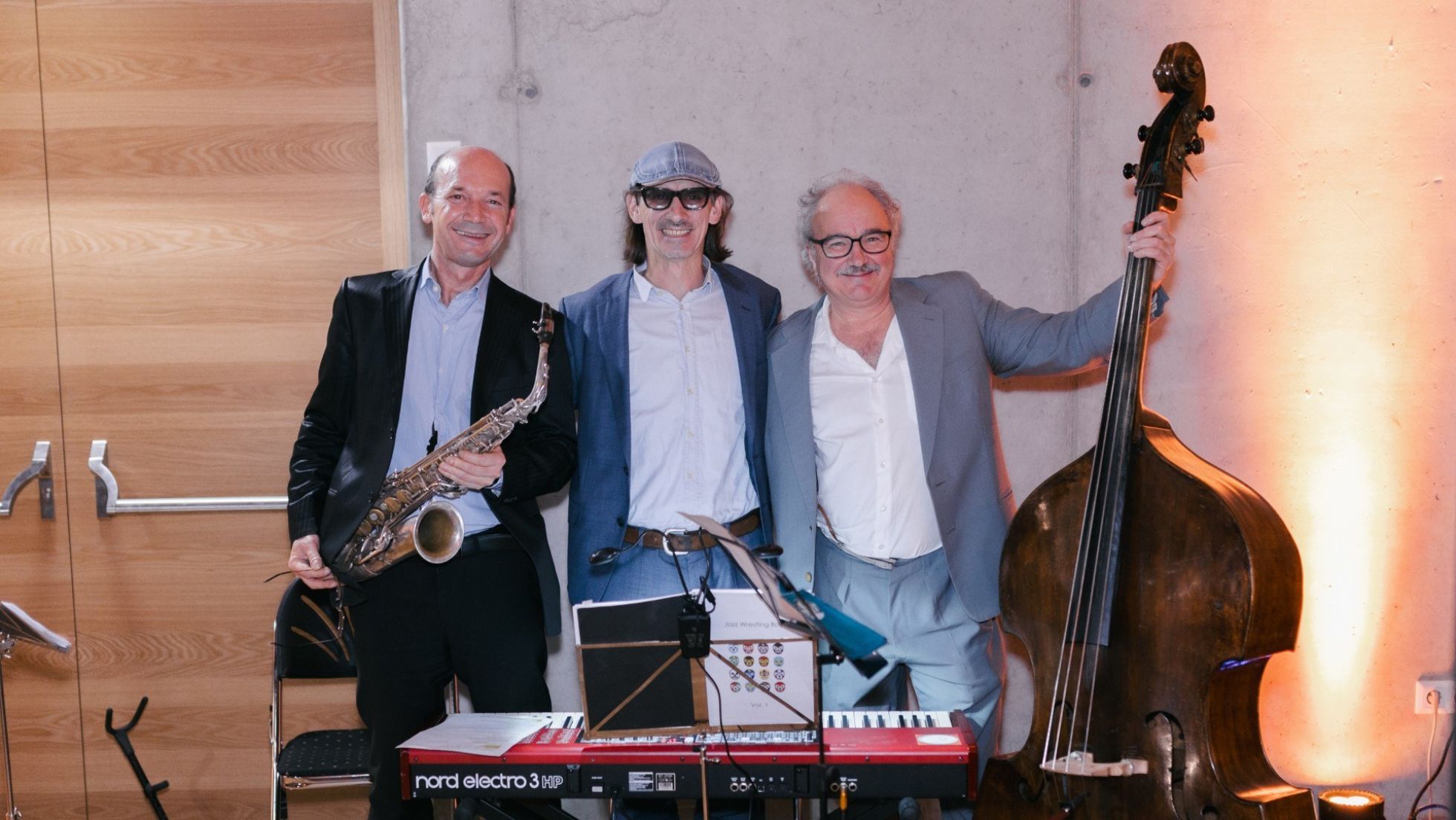copyright: BV 7 3 Männer mit Saxophon, Keyboard und Kontrabass