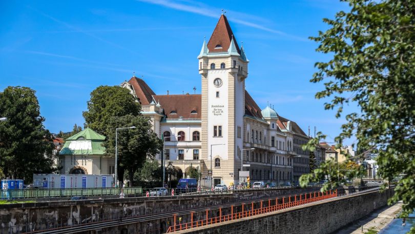 Bezirksvorstehung Hietzing und Bezirksvorsteherin Johanna Zinkl