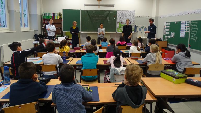 Schulkinder in einer Klasse