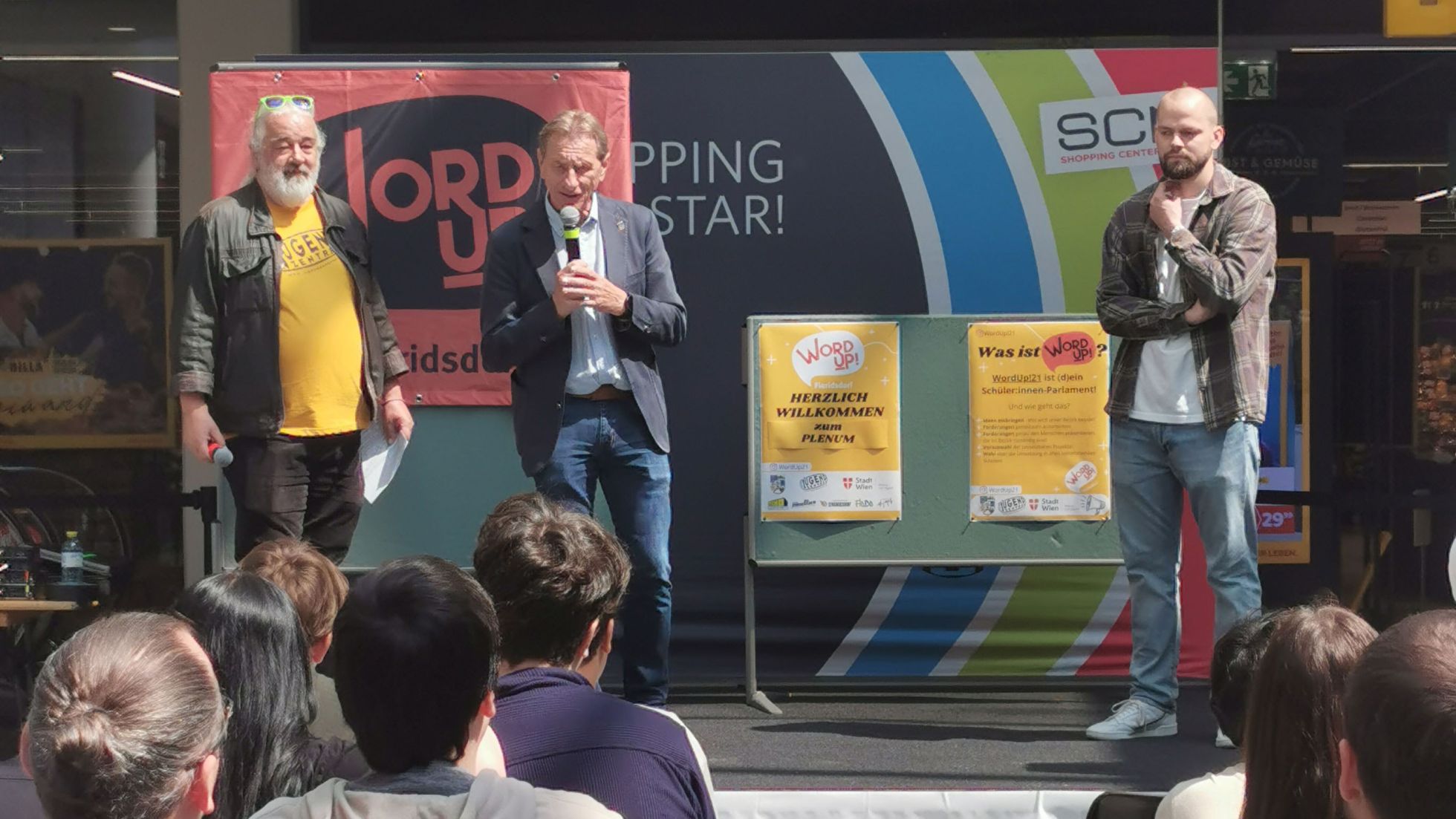 copyright: BV 21 Schlusspräsentation in der Shopping City Nord