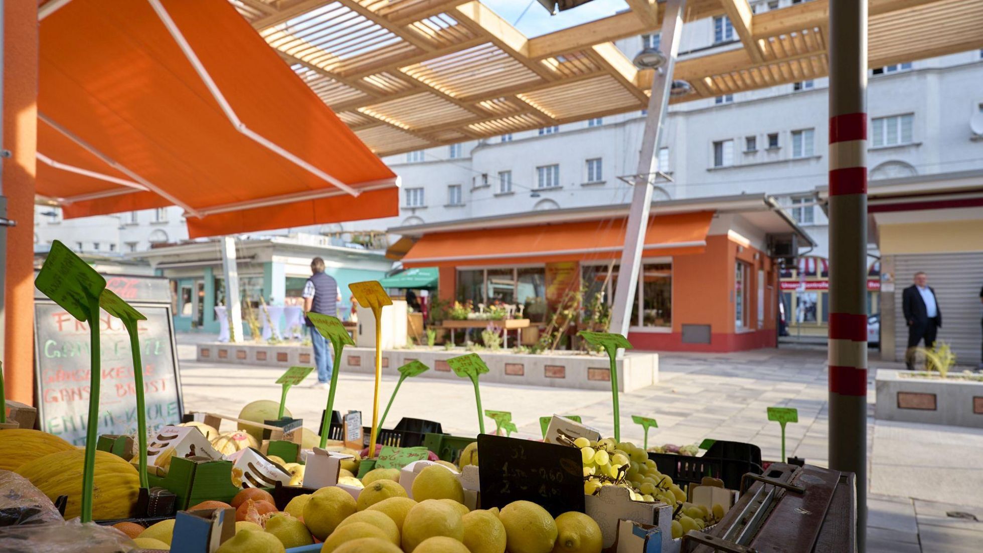Obststand am Schlingermarkt
