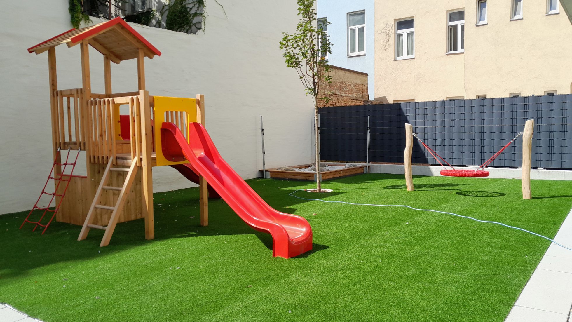 copyright: Edith Stein - St. Nikolausstiftung Außenbereich Kindergarten Dampfgasse 9-11