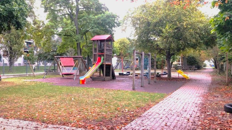 copyright: Kinderfreunde Außenbereich Kindergarten Eßlinger Hauptstraße 77