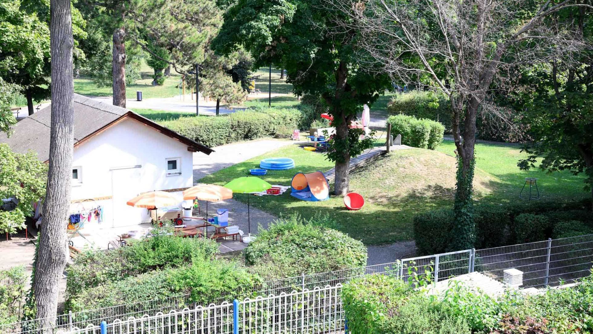 copyright: MA10/VOTAVA Außenbereich Kindergarten Hopfengasse 7