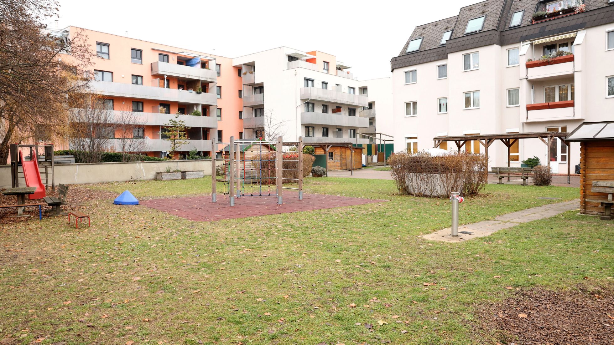 copyright: MA10/VOTAVA Außenbereich Kindergarten Hardeggasse 67