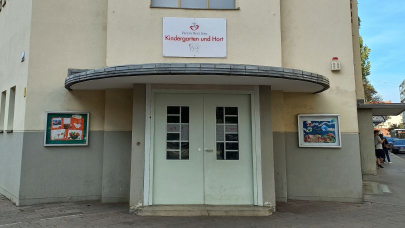copyright: Bernd Sahlender Gebäude Kindergarten Landstraßer Hauptstraße 137a