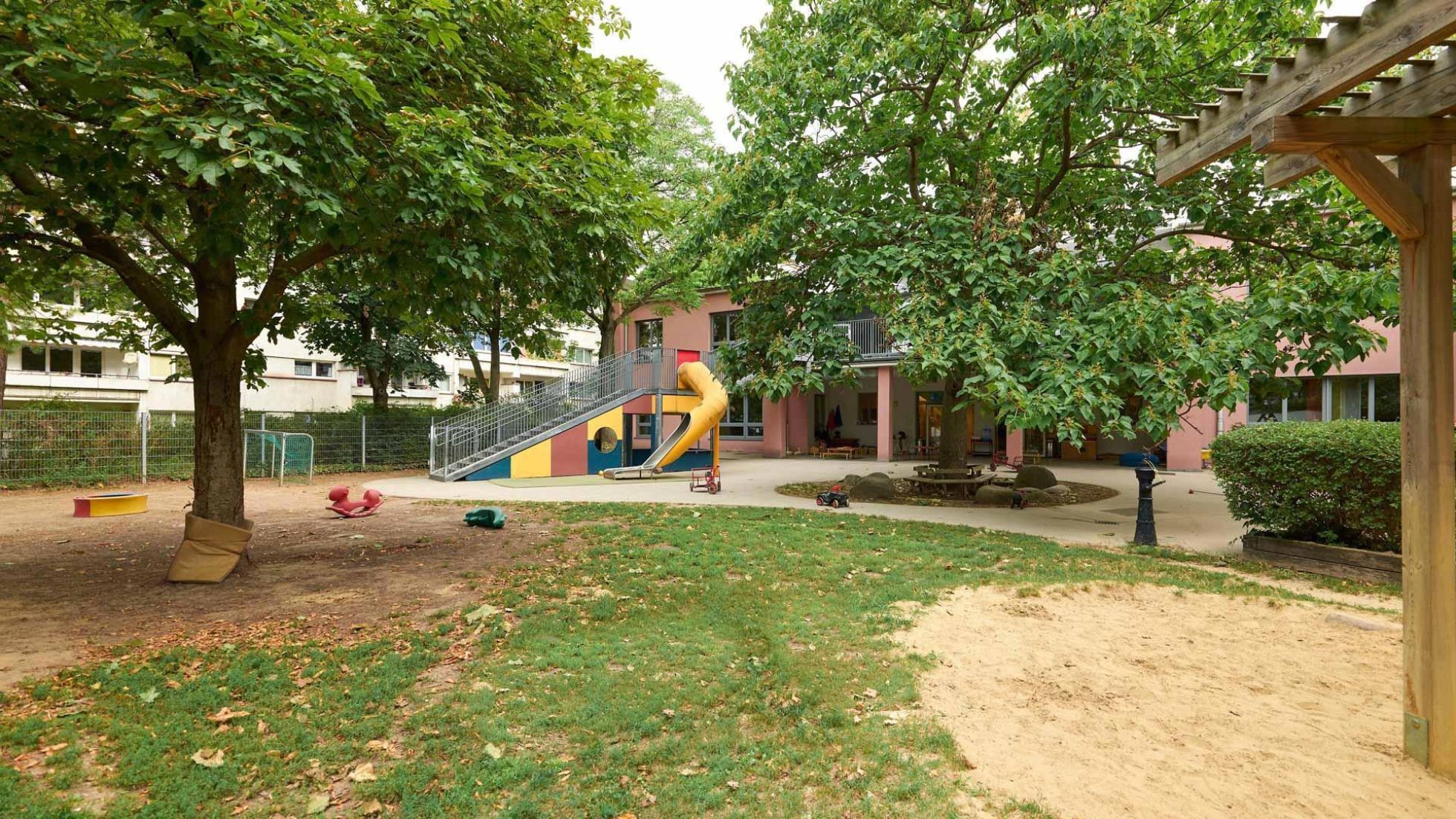 copyright: MA10/Markus Wache Außenbereich Kindergarten Erdbergstraße 22