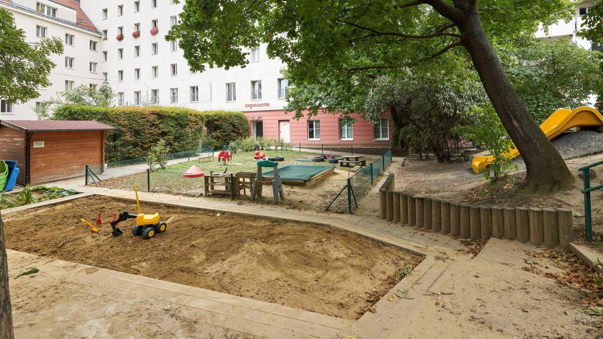 copyright: MA10/Markus Wache Außenbereich Kindergarten Landstraßer Hauptstraße 92-94