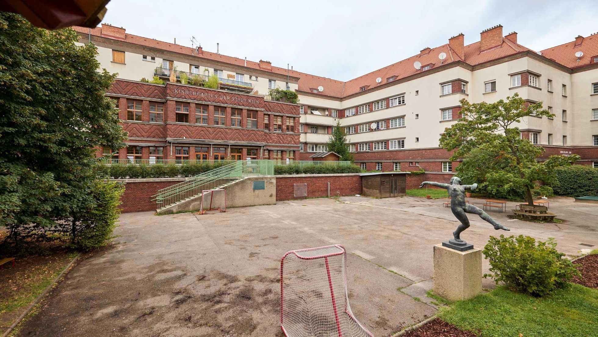 copyright: MA10/Markus Wache Außenbereich Kindergarten Lustgasse 13-15