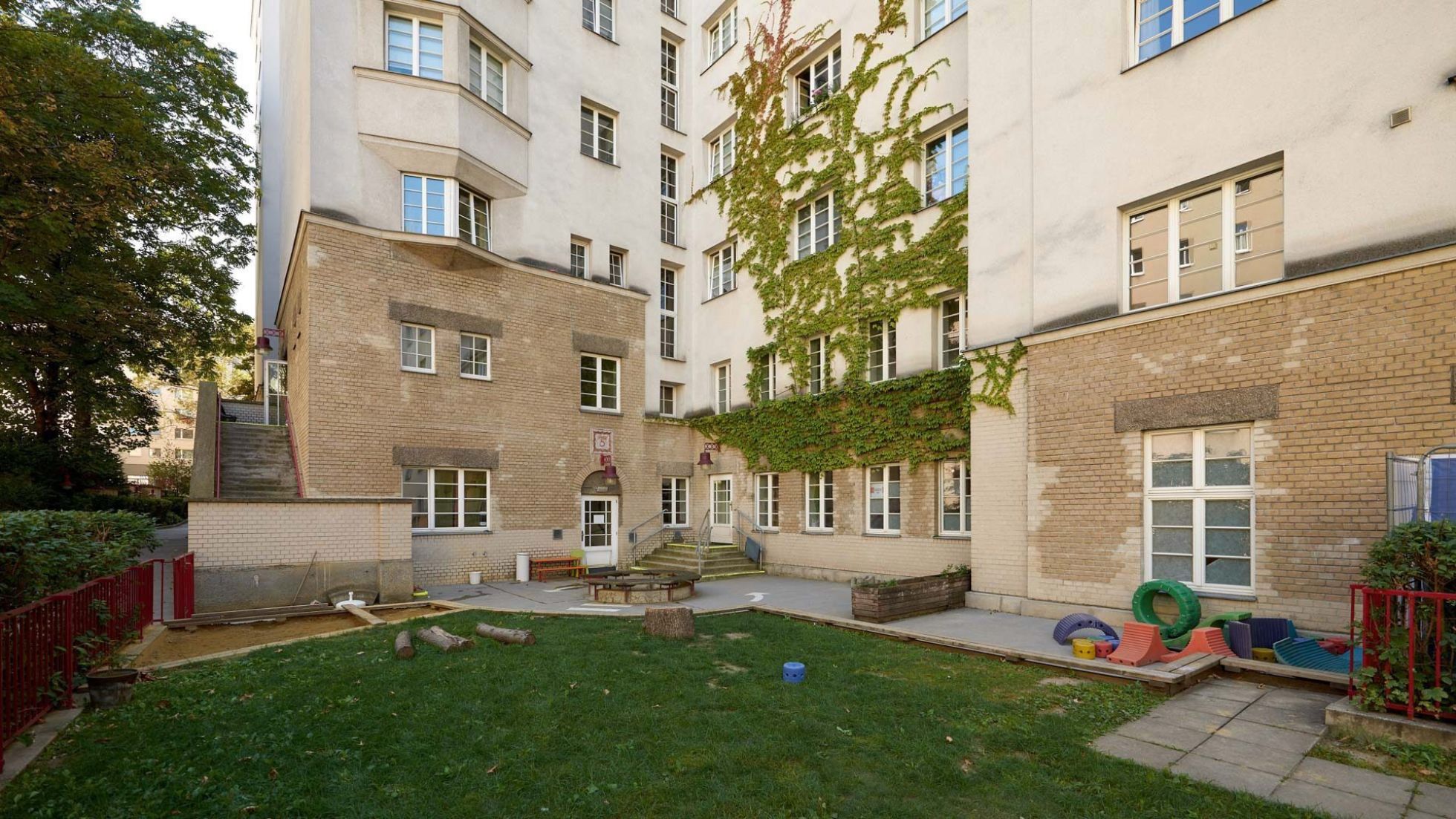 Außenbereich Kindergarten Margaretengürtel 104