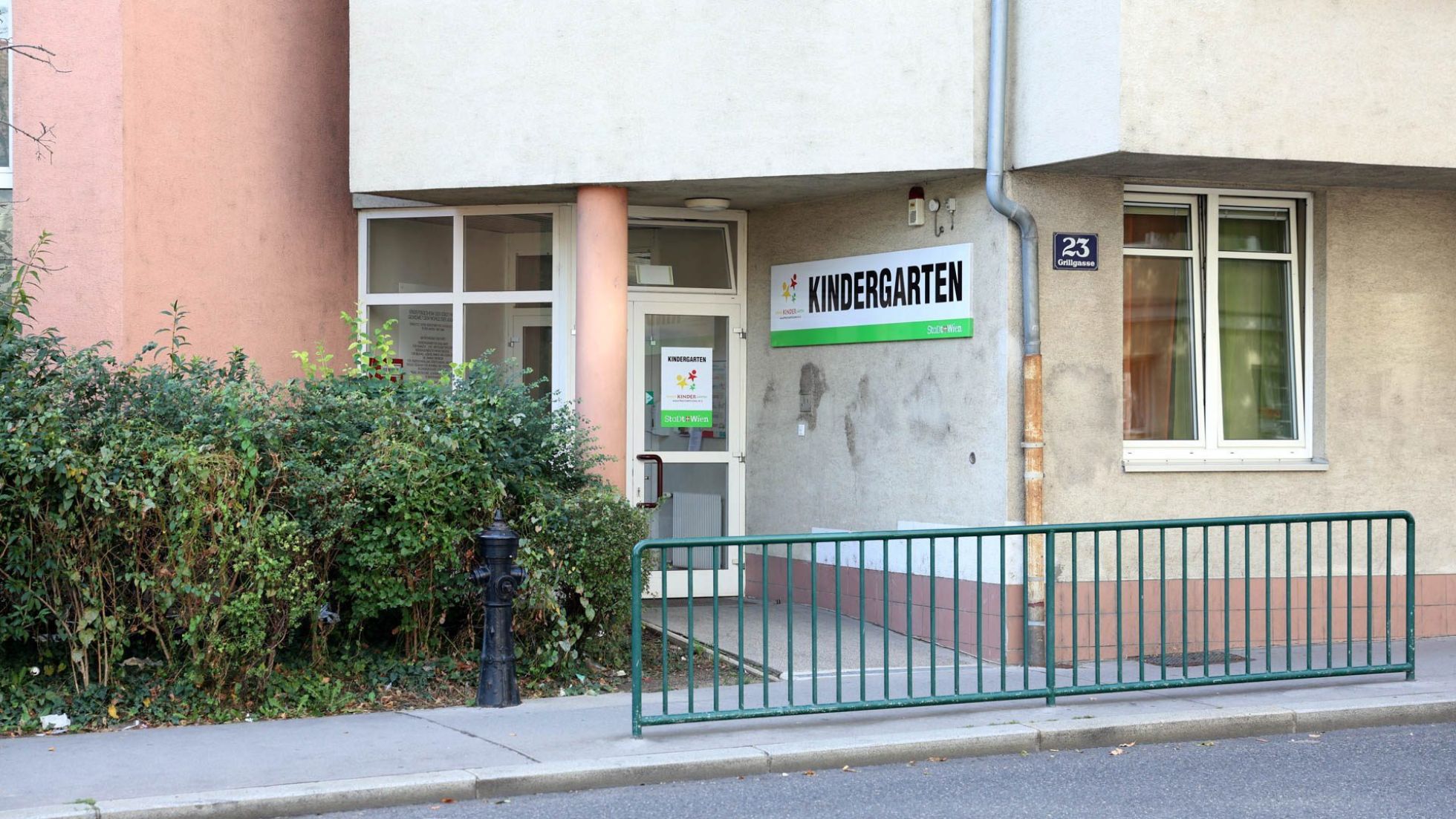 Gebäude Kindergarten Lorystraße 46