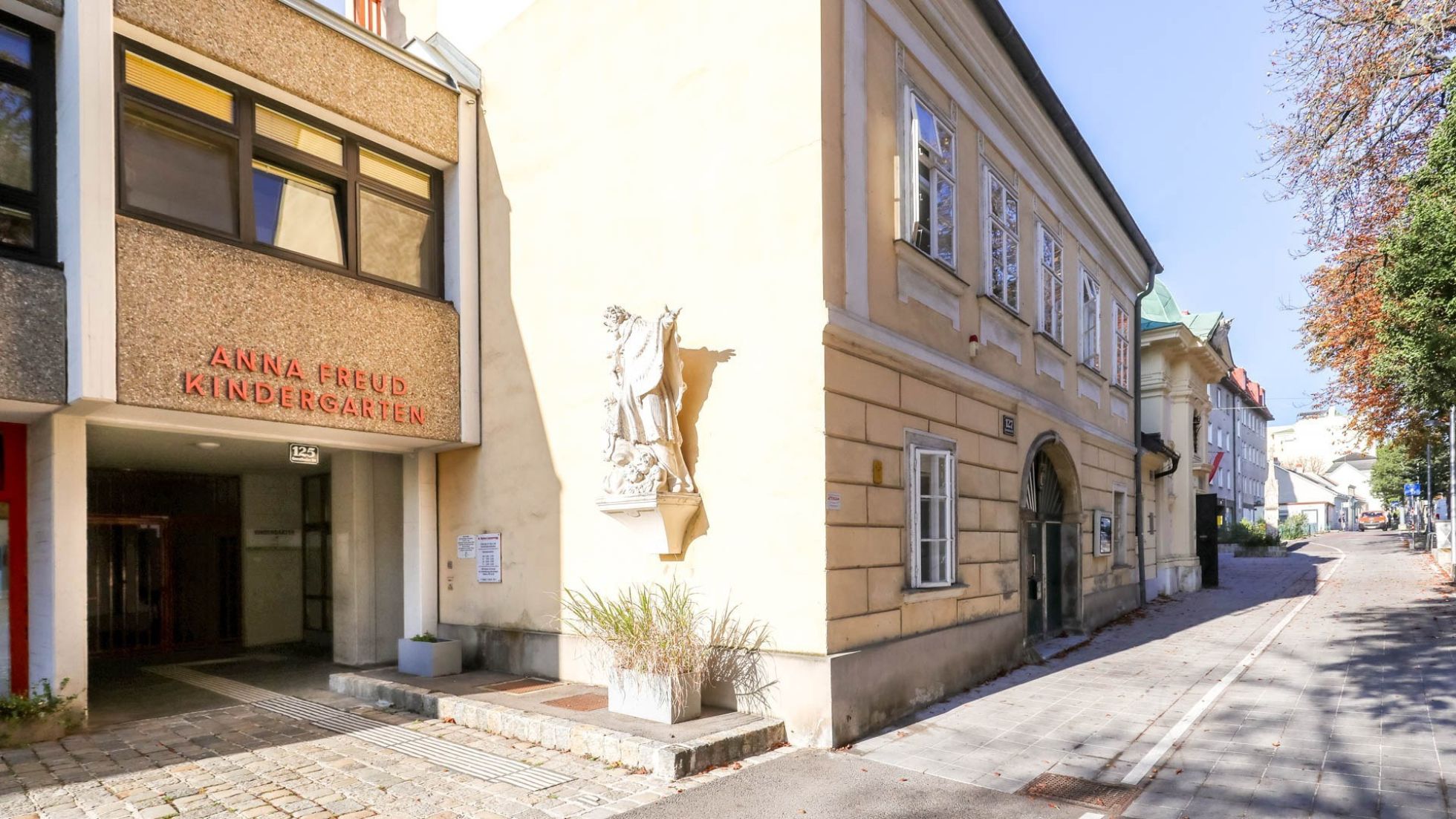 Gebäude Kindergarten Gersthofer Straße 125-127