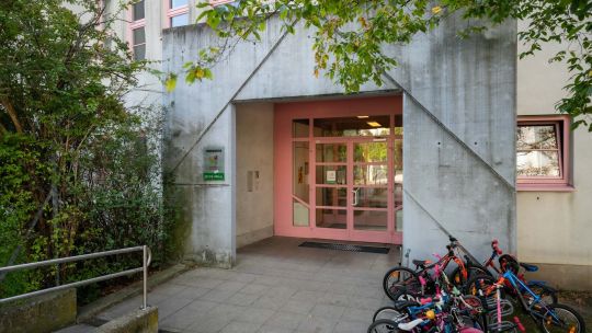Gebäude Kindergarten 1100 Hugo-Meisl Weg 18