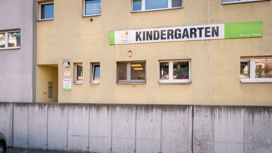 Gebäude Kindergarten 1100 Inzersdorferstrasse 111