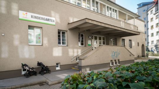 Gebäude Kindergarten 1120 Karl-Löwe-Gasse 15