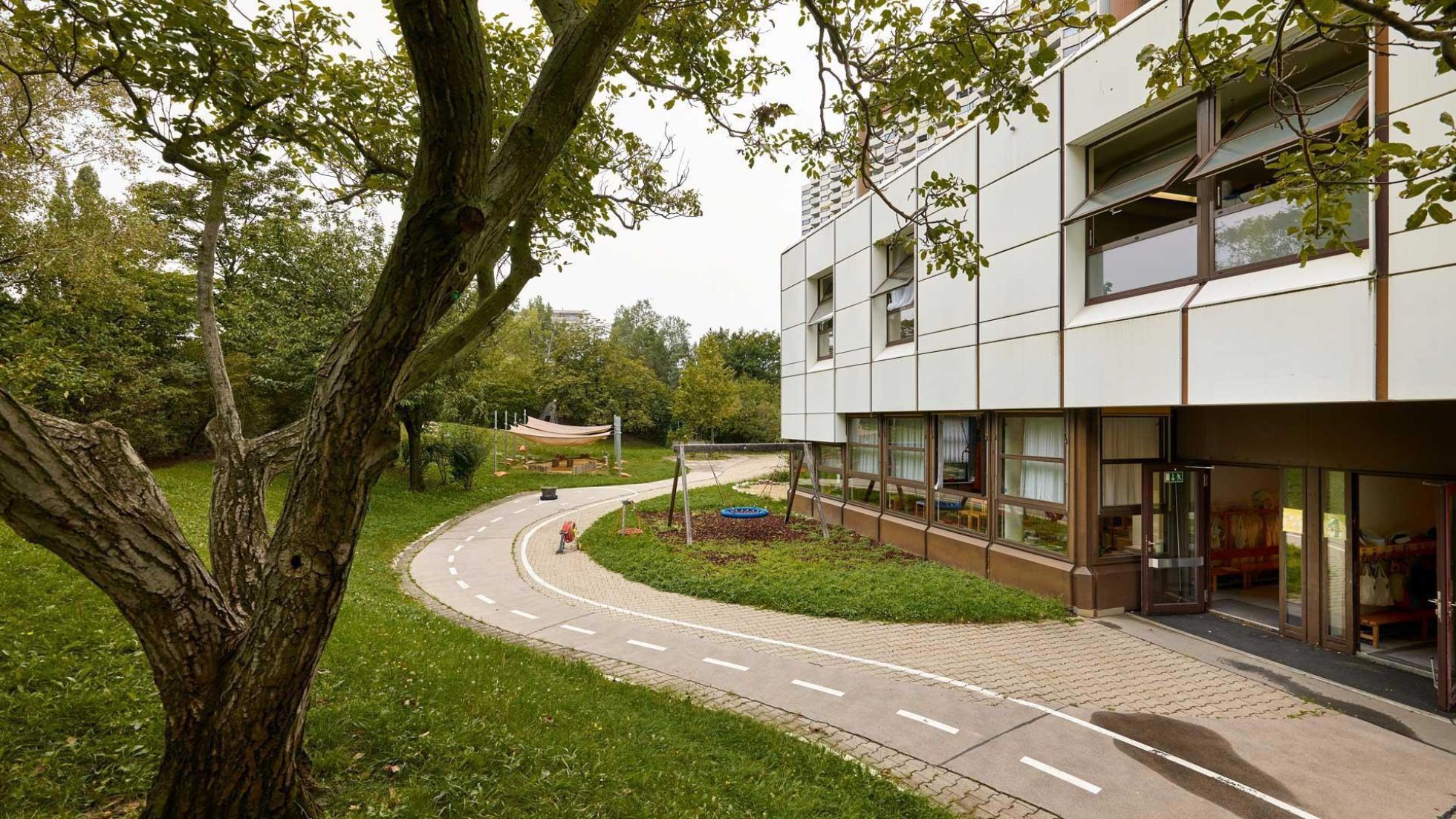 Außenbereich Kindergarten Anton-Baumgartner-Straße 44Alt Erlaa-West