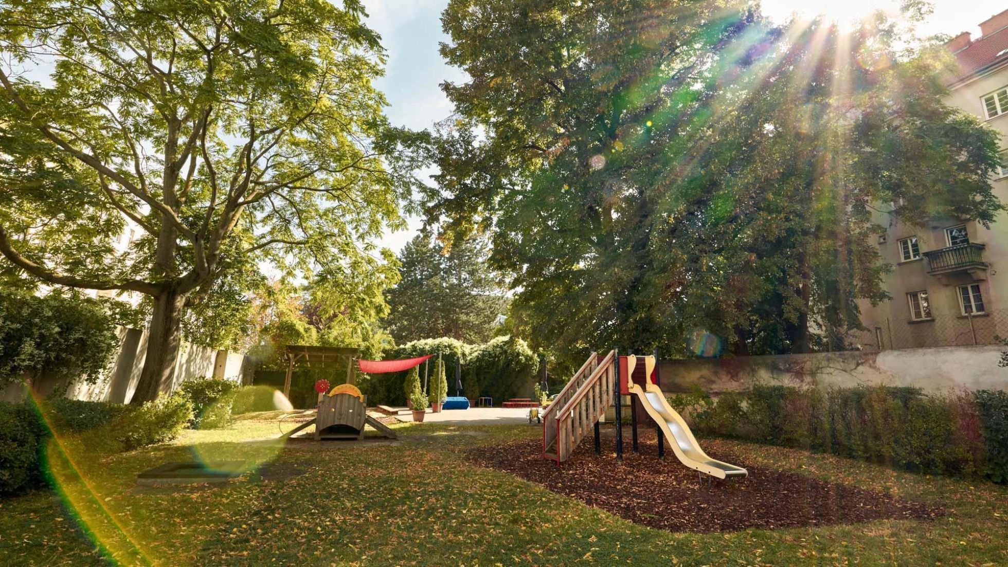 copyright: MA10/Markus Wache Außenbereich Kindergarten Künstlergasse 10