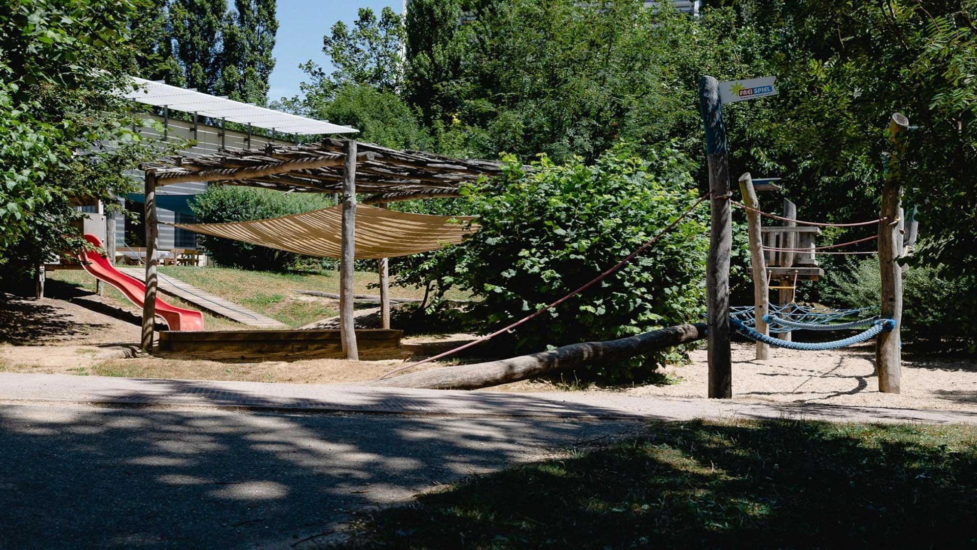 Außenbereich Kindergarten Karl-Heinz-Straße 67
