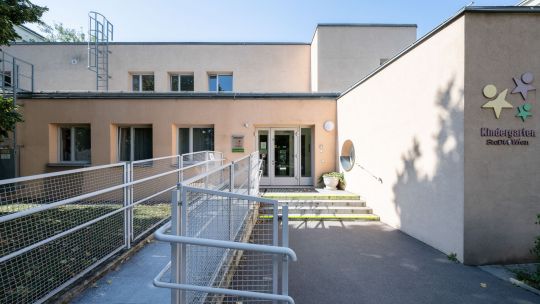 Gebäude Kindergarten 1020 Engerthstraße 237