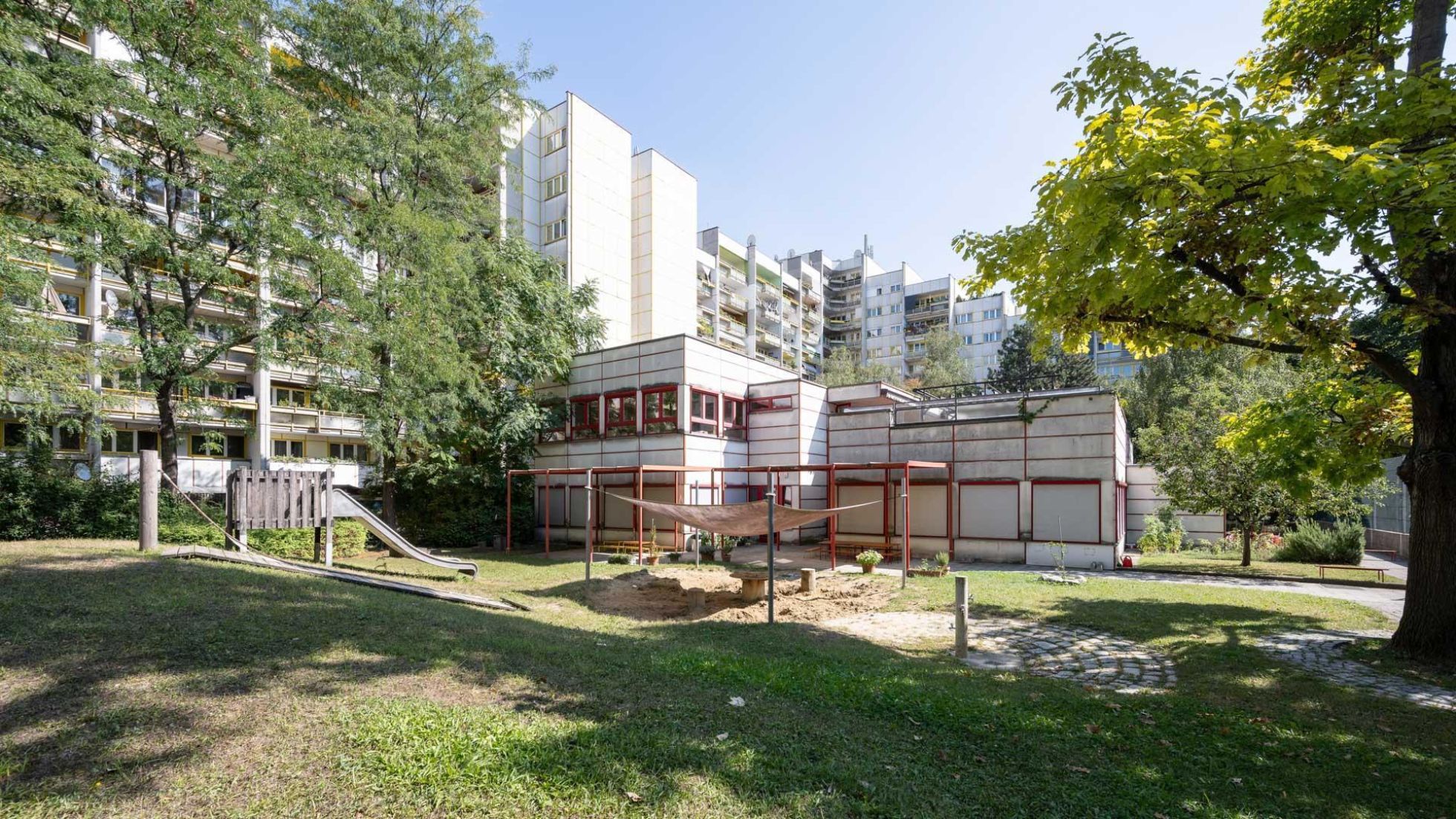 copyright: MA 10/Johannes Wiedl Außenbereich Kindergarten Handelskai 21415