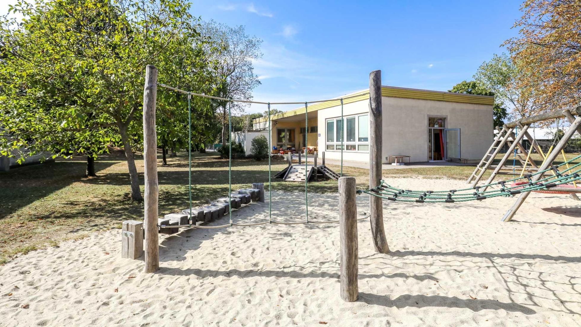 Außenbereich Kindergarten Laaer-Berg-Straße 145