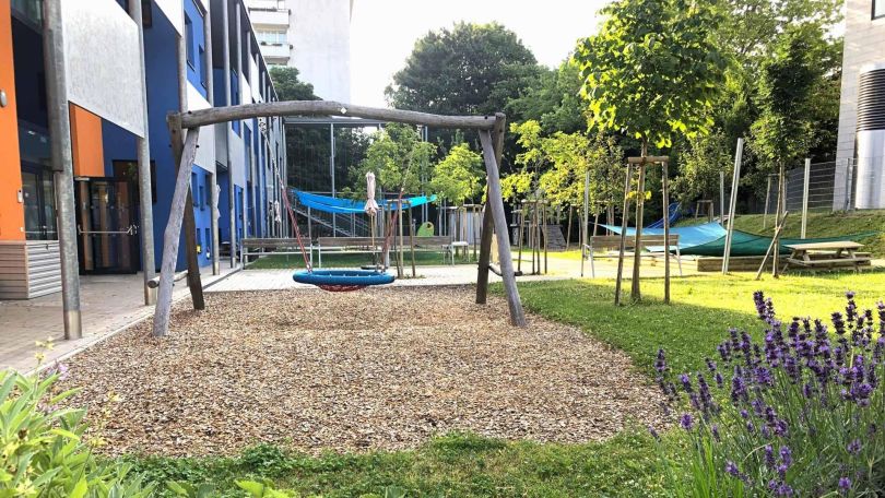 Gebäude Kindergarten Johann-Staud-Straße 3