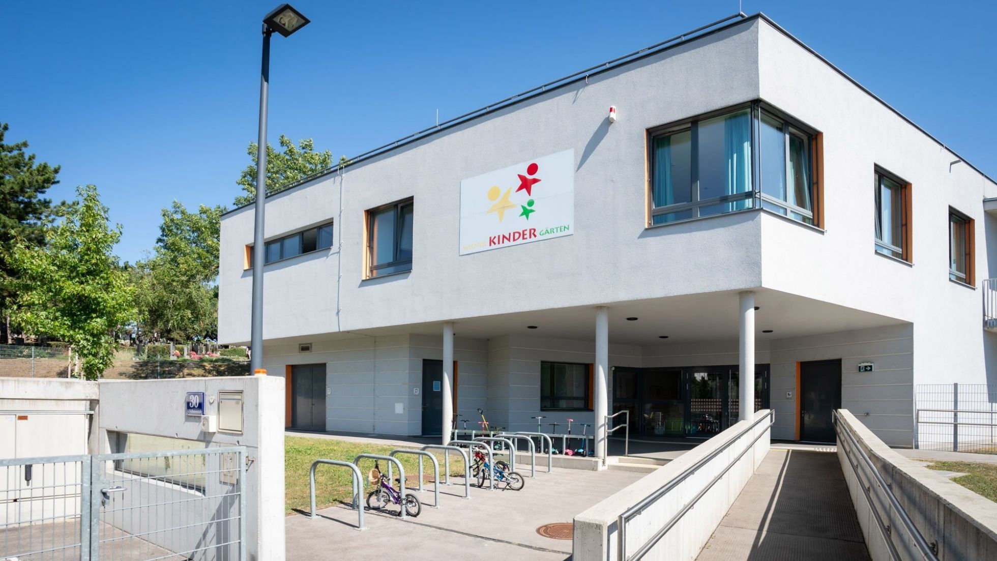 copyright: MA 10/ DAVID BOHMANN Gebäude Kindergarten Waidhausenstraße 30
