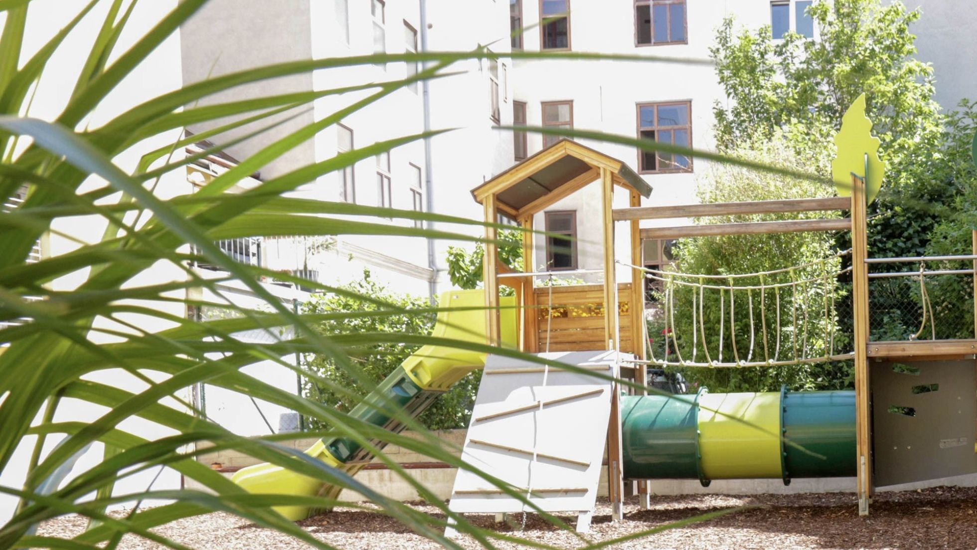 copyright: Suchanek Außenbereich Kindergarten Murlingengasse 71-73