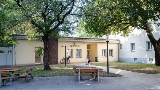 Gebäude Kindergarten 1020 Vivariumstraße 8