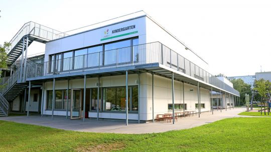 Gebäude Kindergarten 1210 Tomaschekstraße 42