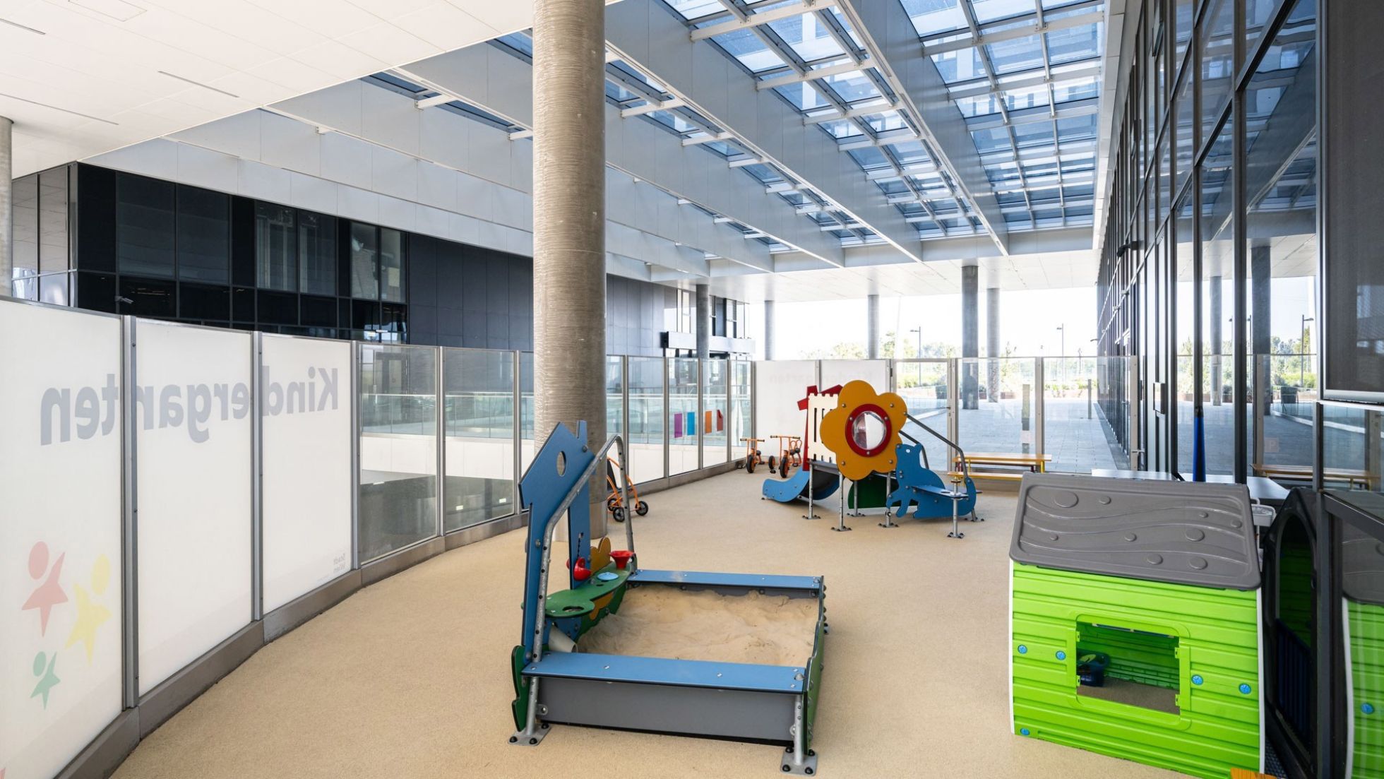 copyright: MA 10/Johannes Wiedl Außenbereich Kindergarten Wehlistraße 2912