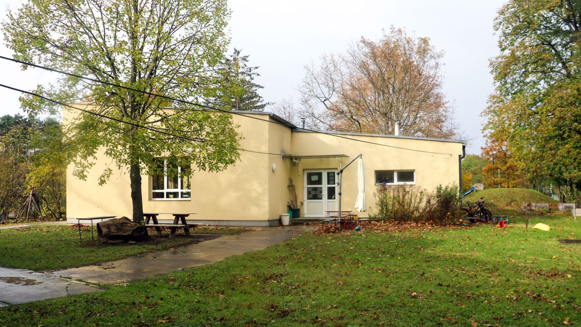 copyright: Kindergruppe Dideldum Gebäude Kindergarten Aspernallee 2