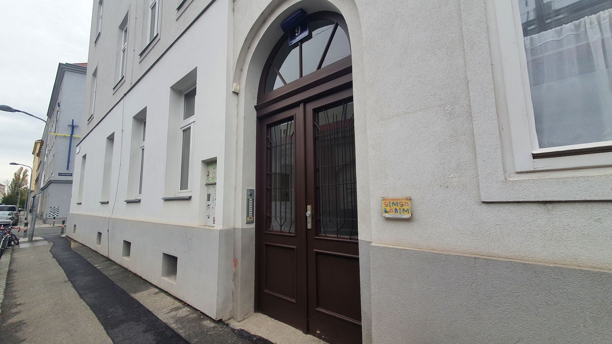 Außenansicht Kindergruppe SImsalabim Zwerge 1030