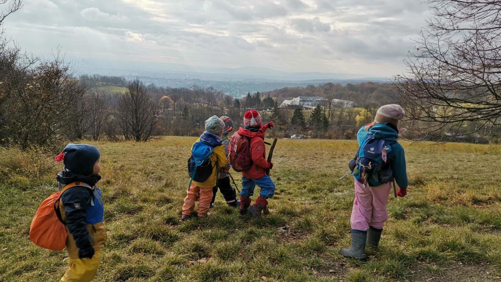 copyright: Naturkindergruppe Die Gatschhüpfer Petra Ganglbauer Außenbereich Kindergarten Gspöttgraben 5