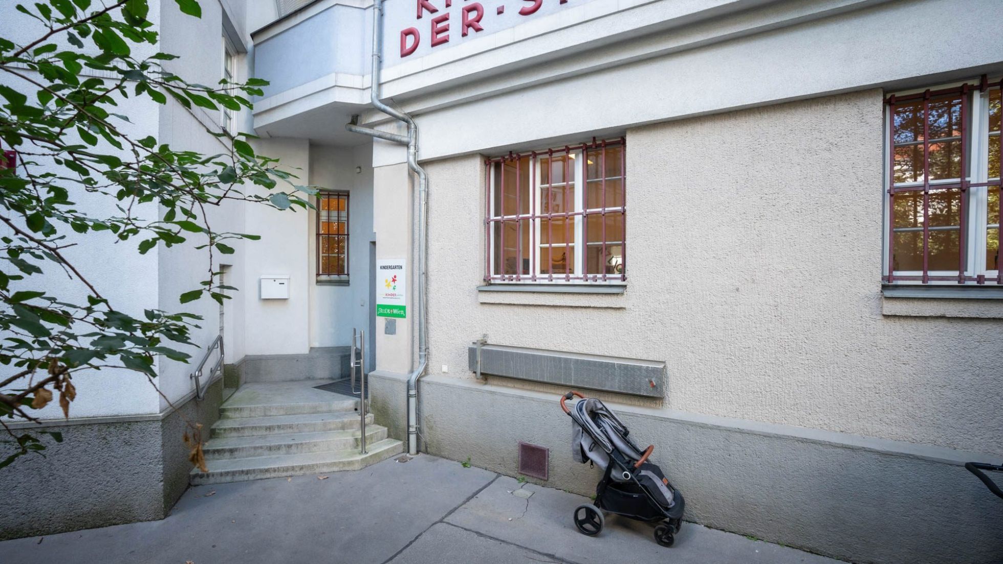 Gebäude Kindergarten Laxenburger Straße 49-57