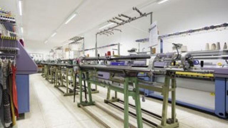 Maschine in der Strickdesign-Werkstätte