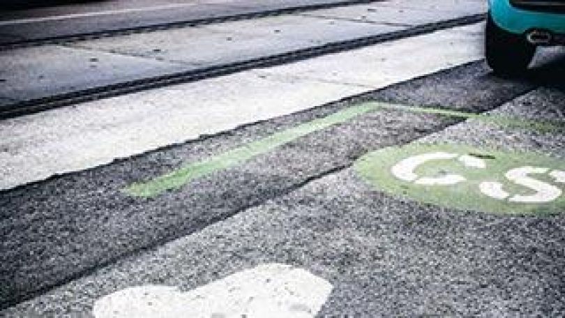 copyright: Fürthner Bodenmarkierung von einem Carsharing-Abstellplatz.