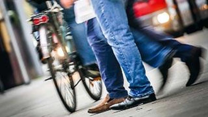 copyright: Fürthner gehende Menschen und Menschen am Rad