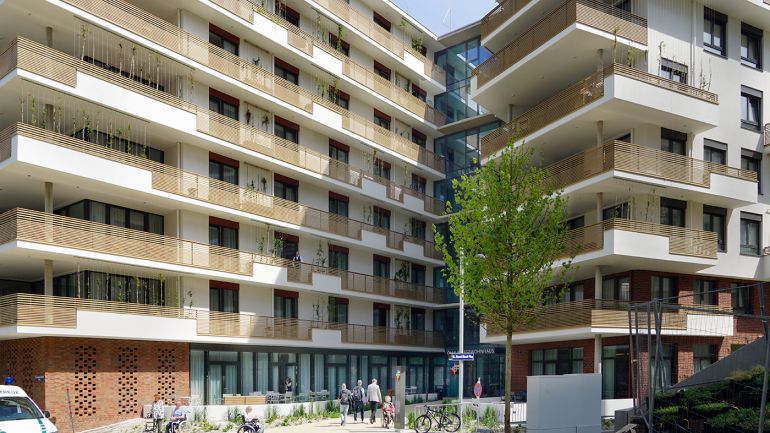 copyright: b18-Architekten ZT GmbH 8-geschossiges Pflegeheim mit Terrassen