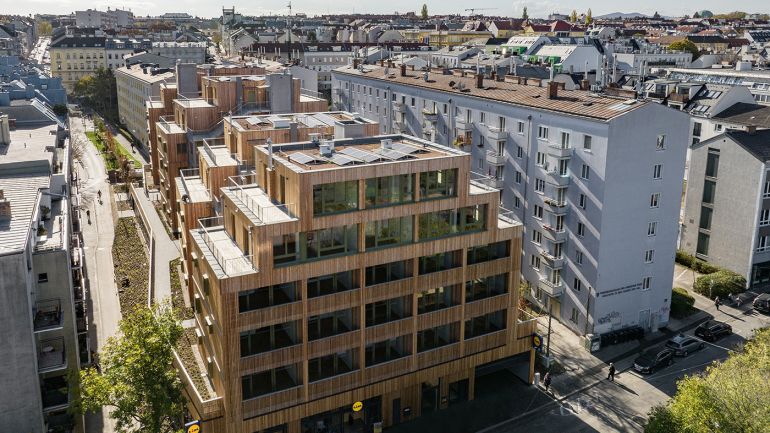 Wohngebäude mit 6 Stockwerken in Massivholzbauweise