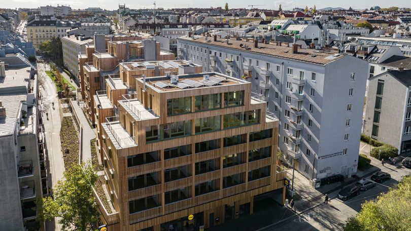 Wohngebäude mit 6 Stockwerken in Massivholzbauweise