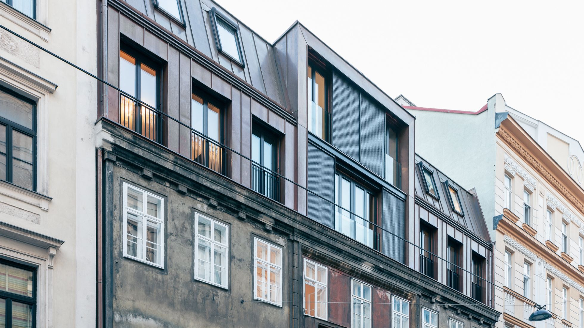 copyright: tschinkersten fotografie Moderner Aufbau auf Biedermeierhaus