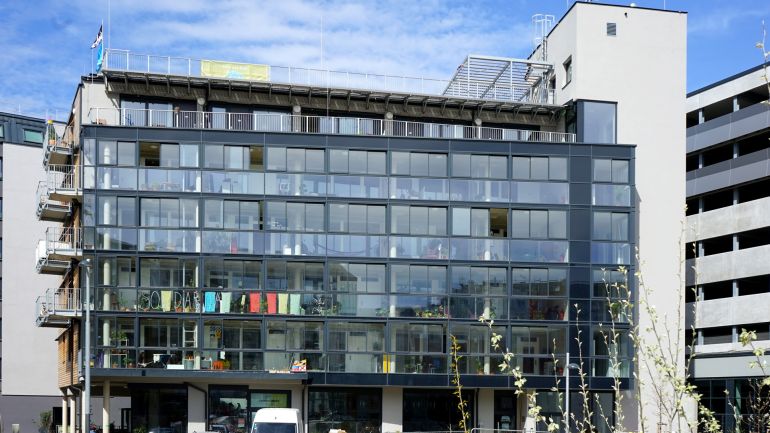 copyright: MA 19 / MVD Austria Moderner verglaster Neubau