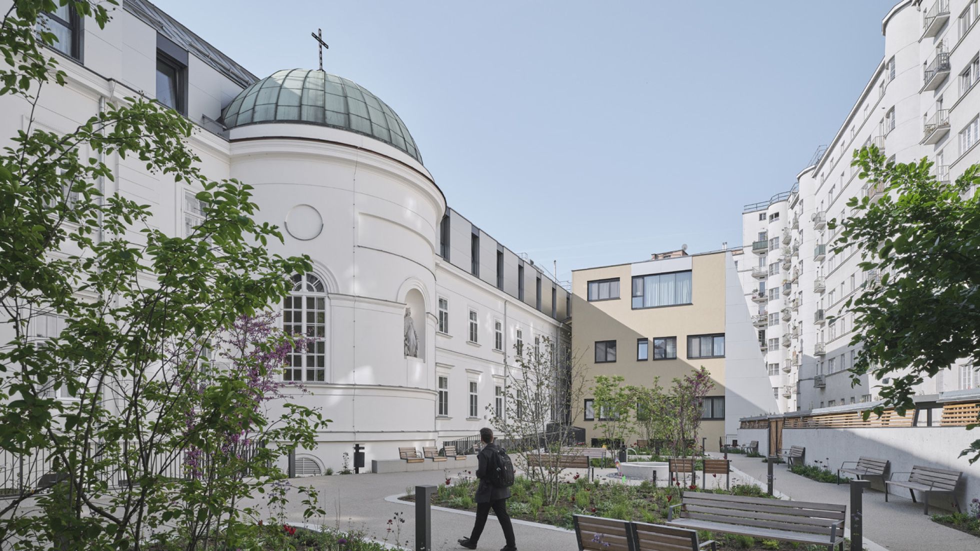 Altes Gebäude, Blick auf Innenhof