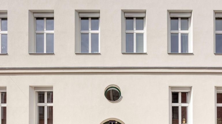 copyright: Kurt Kuball Fassade Zinshaus